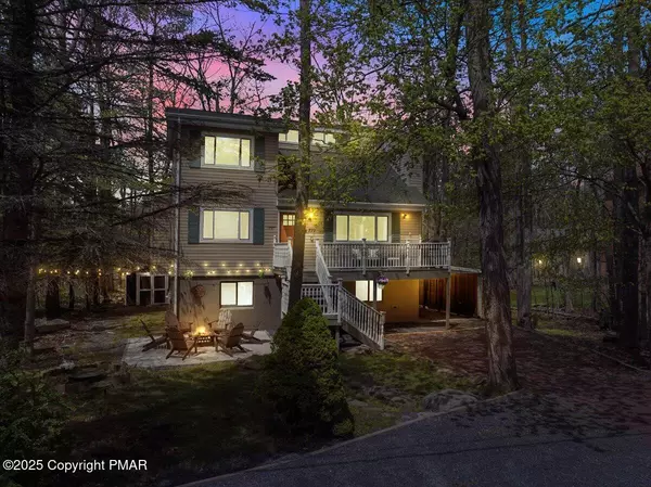 1781 Rolling Hills DR, Tobyhanna, PA 18466