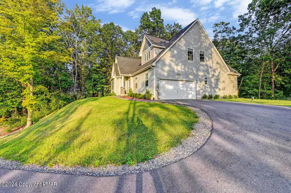 East Stroudsburg, PA 18301,304 Reagan DR