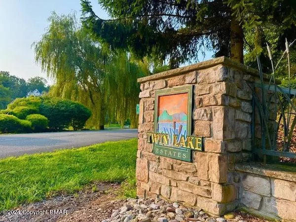 East Stroudsburg, PA 18301,304 Reagan DR