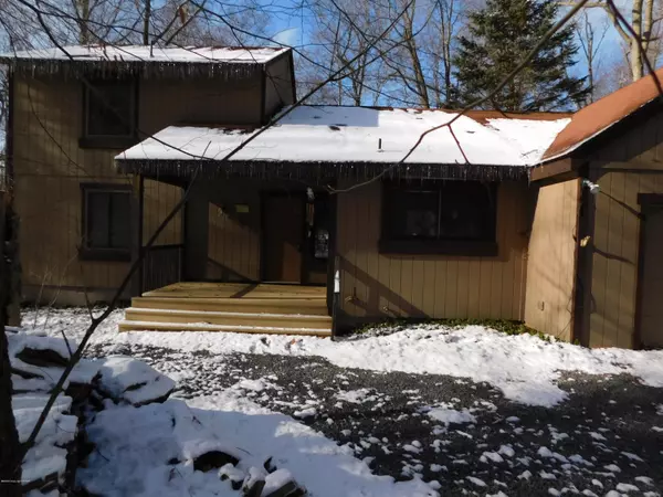 193 Elk Run RD, Pocono Lake, PA 18347