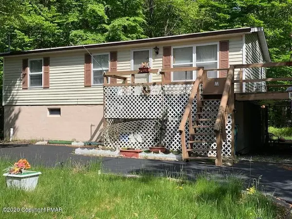 4519 Briarcliff TER, Tobyhanna, PA 18466