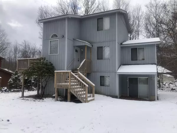 7254 Long Pine DR, Tobyhanna, PA 18466