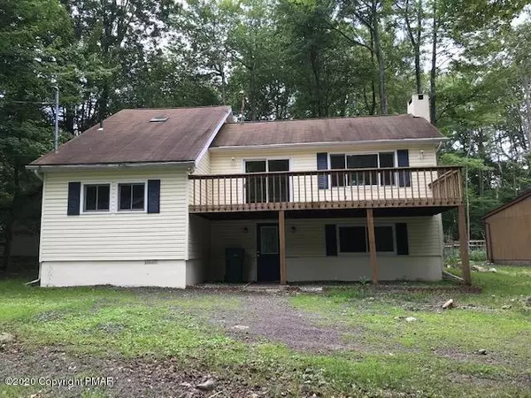 238 Greenbriar CIR, Tobyhanna, PA 18466