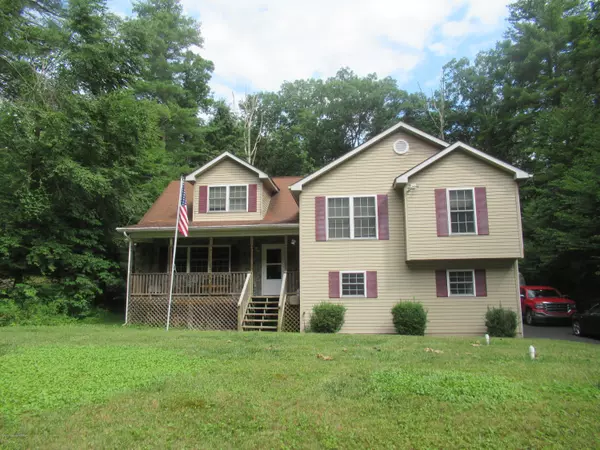 1215 Bartonsville Woods RD, Bartonsville, PA 18321