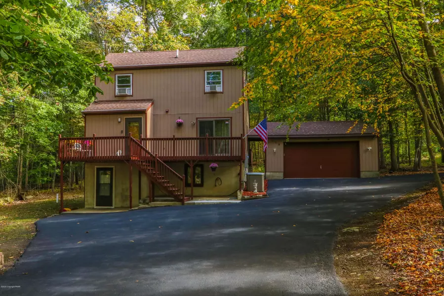 119 Quail CT, Bushkill, PA 18324