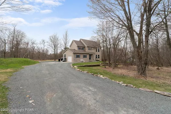 Long Pond, PA 18334,121 Red Oak CT