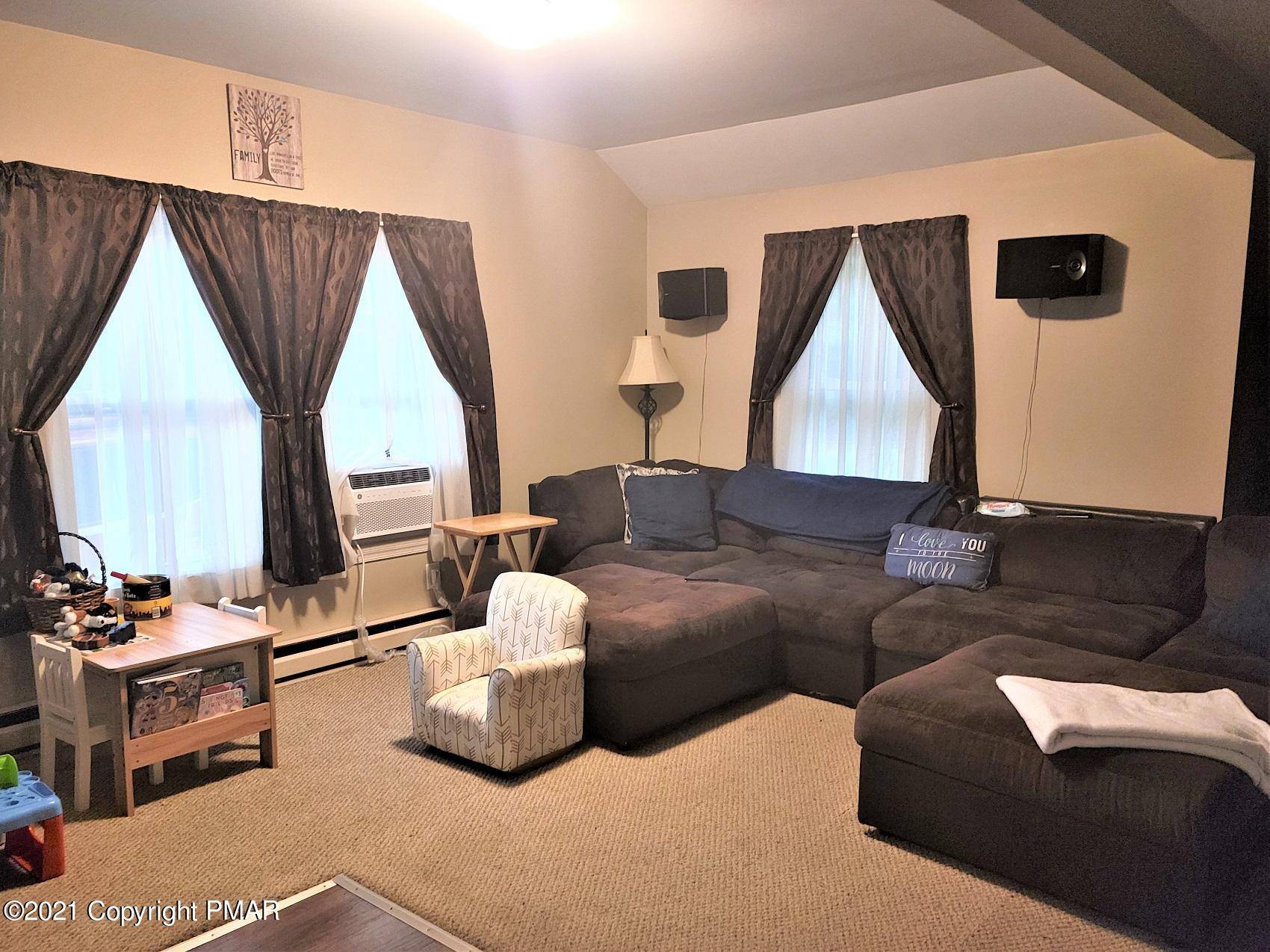 Effort, PA 18330,502 Barrys RD