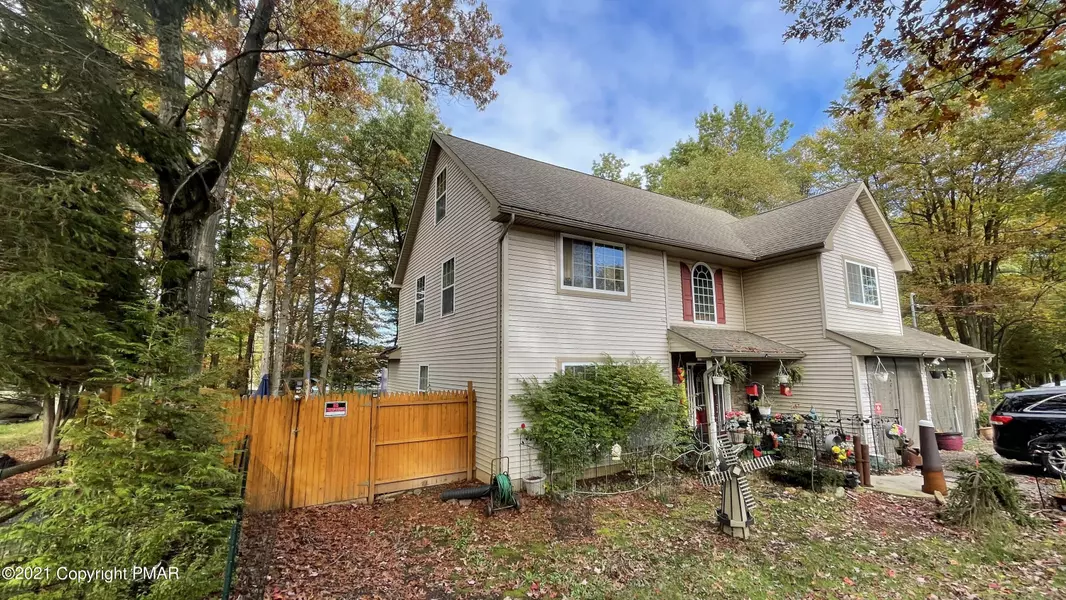 363 Mountain RD, Albrightsville, PA 18210