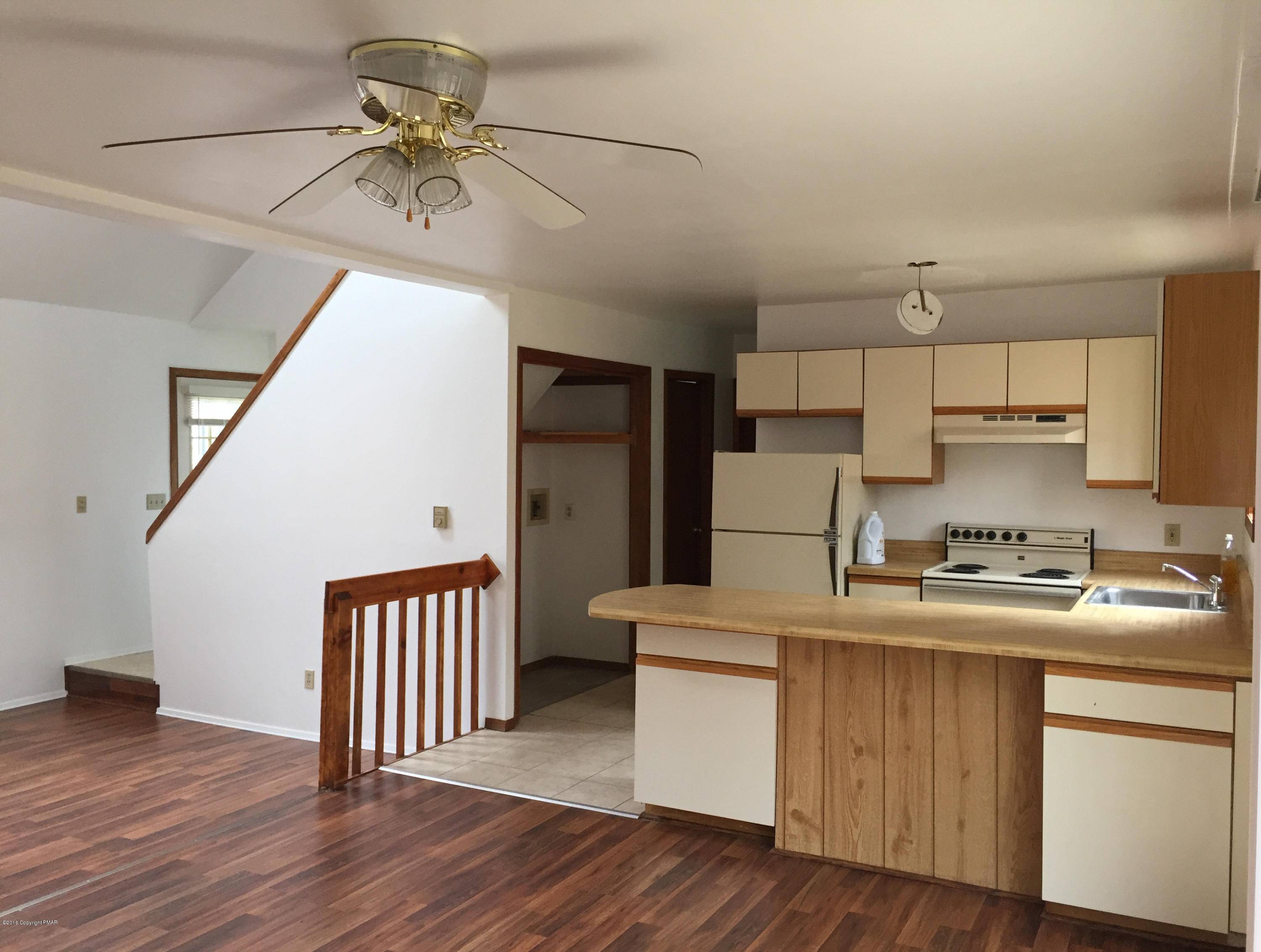 Tobyhanna, PA 18466,841 COUNTRY PLACE DR
