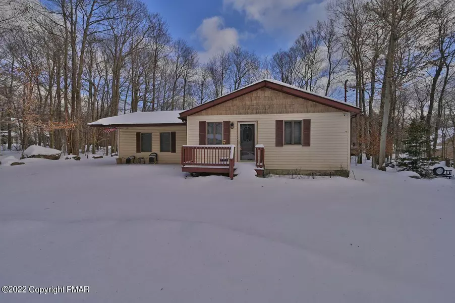 8907 Deerfield RD, Tobyhanna, PA 18466