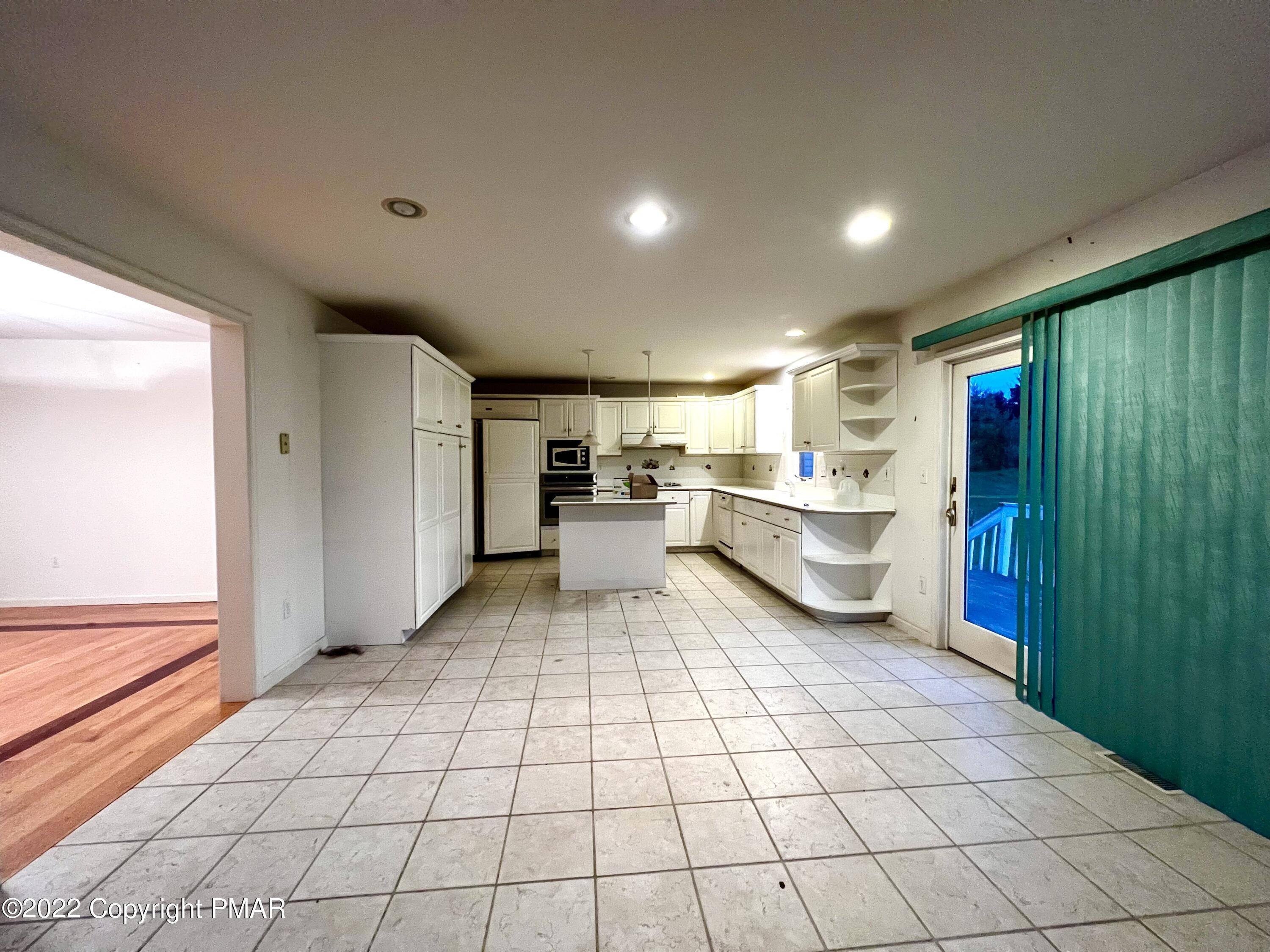 Saylorsburg, PA 18353,158 Russell DR