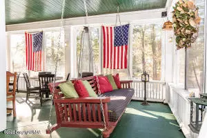 Canadensis, PA 18325,4534 Route 447 Route