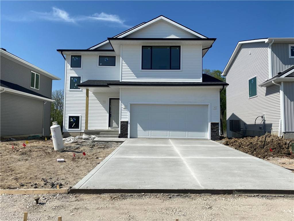15127 Goldenrod Drive, Urbandale, IA 50323