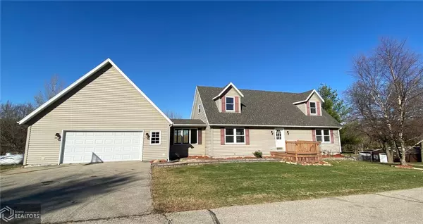 206 Jennys Lane, Laurel, IA 50141