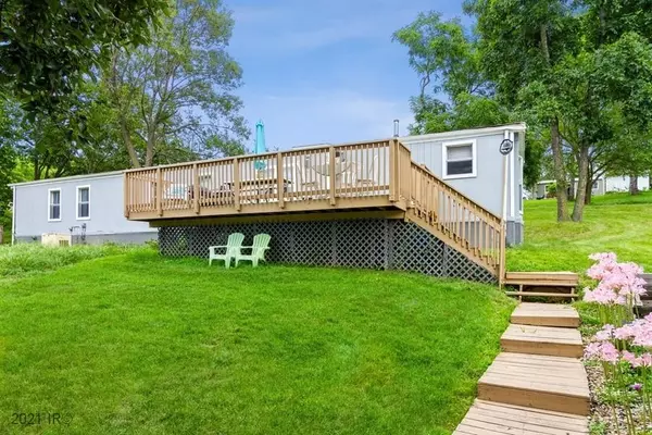 109 Lakeview Drive, Montezuma, IA 50171