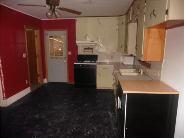 Dysart, IA 52224,608 Crisman Street