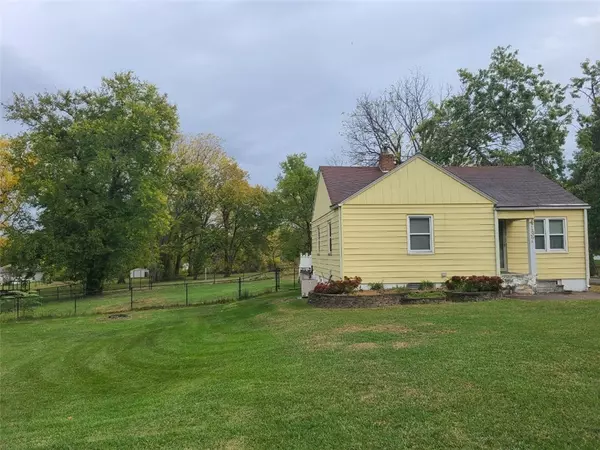 Des Moines, IA 50317,4137 E 27th Street