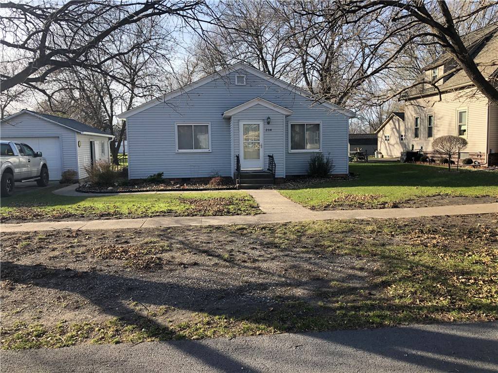 204 Walnut Street, Boxholm, IA 50040