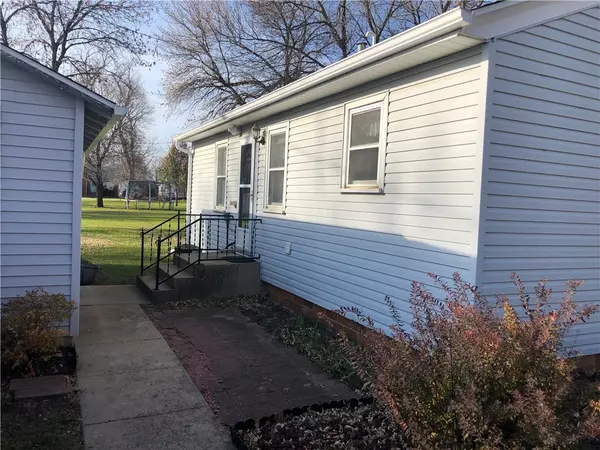 Boxholm, IA 50040,204 Walnut Street