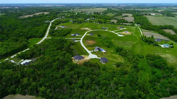 Indianola, IA 50125,7555 86th Lane