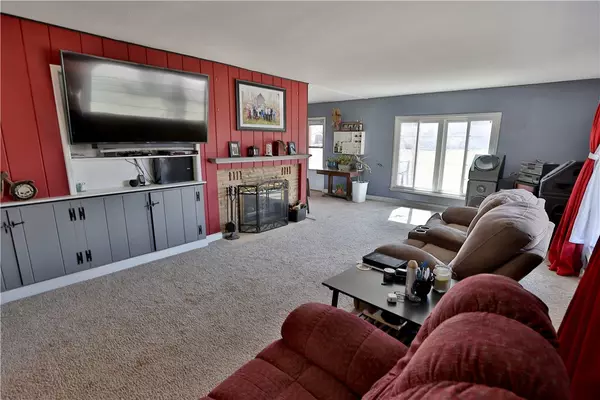 Eldora, IA 50627,901 10th Street