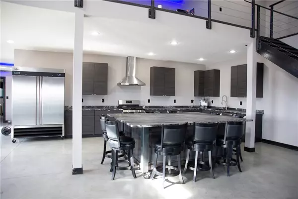 Prole, IA 50229,4500 Happy Trail