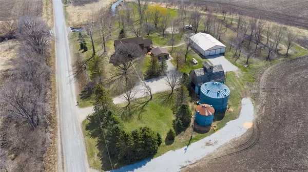 62250 305th Street, Maxwell, IA 50161