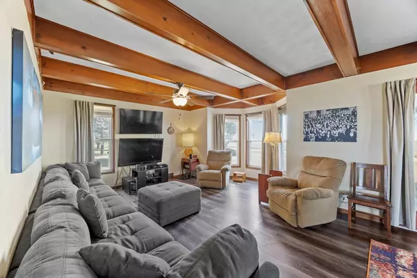 Laurel, IA 50141,3309 Sanford Avenue