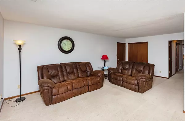 West Des Moines, IA 50266,4657 Woodland Avenue #7