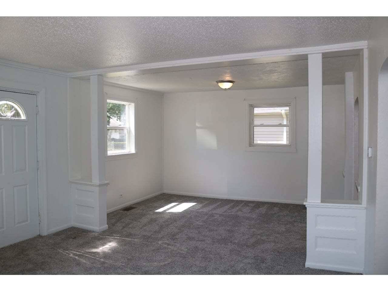 Des Moines, IA 50314,1525 Arlington Avenue