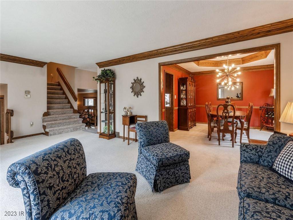 Urbandale, IA 50322,4413 96th Court
