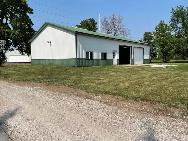 201 Main Street W, Grand Junction, IA 50107