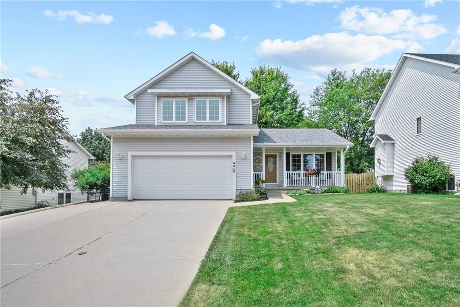 9318 Happy Hollow Drive, Norwalk, IA 50211