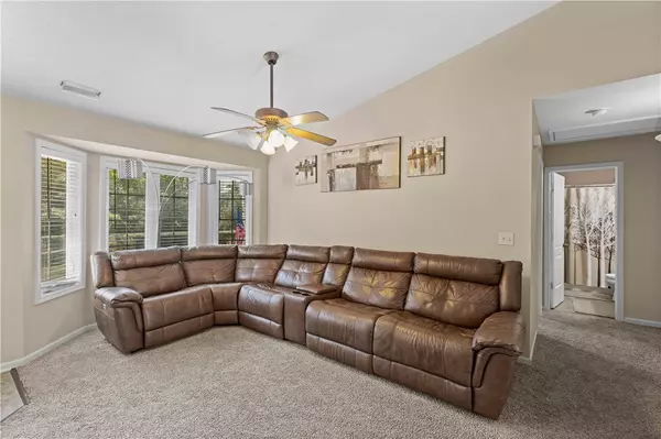 Windsor Heights, IA 50324,6519 Center Street