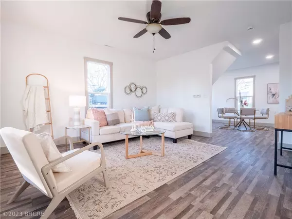 Patterson, IA 50218,551 Long Street