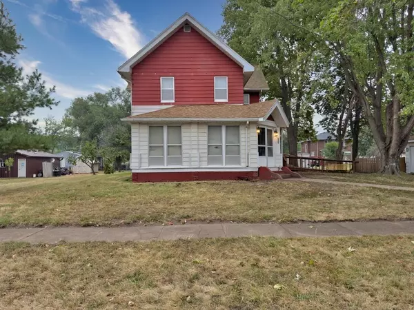 Eddyville, IA 52553,605 N 4th Street