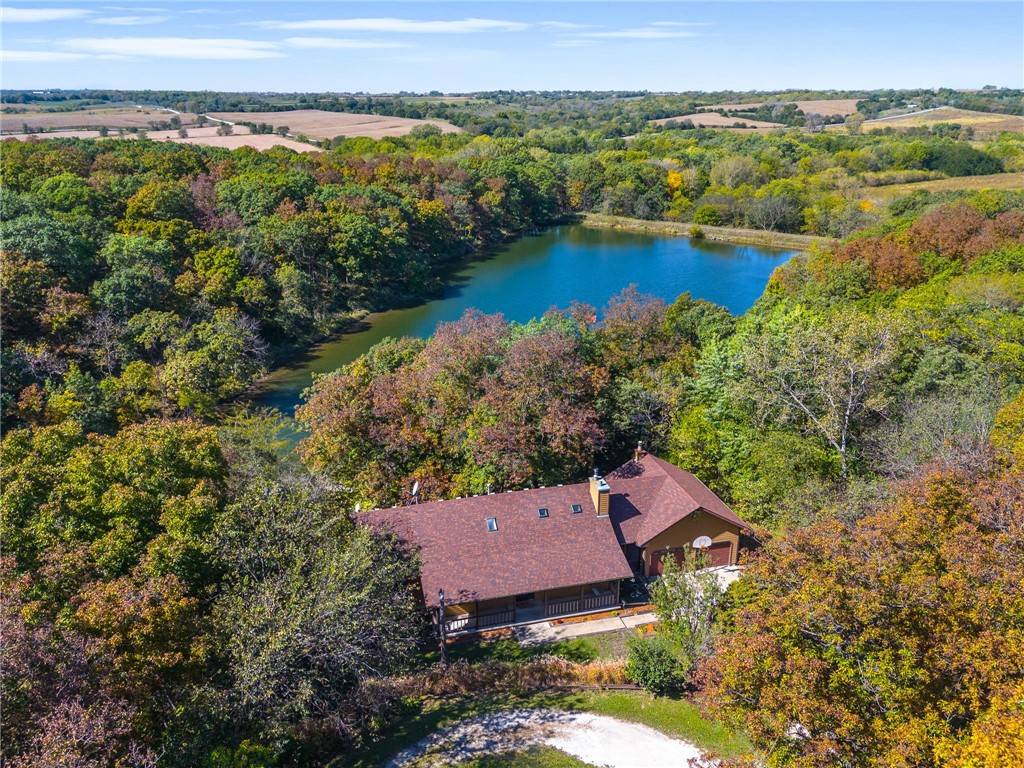 1015 275th Avenue, Osceola, IA 50213