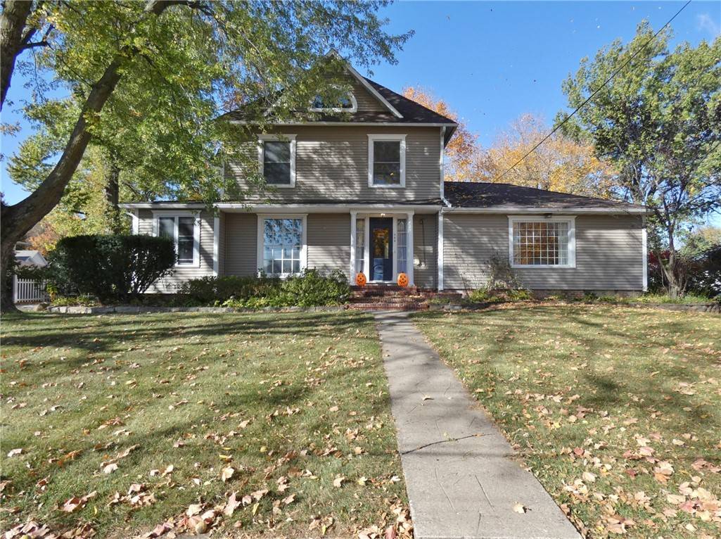 305 N Main St Street, New Sharon, IA 50207
