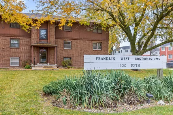 Des Moines, IA 50310,1900 50th Street #20