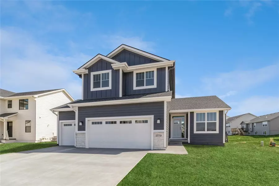 2775 SE Florence Drive, Waukee, IA 50263