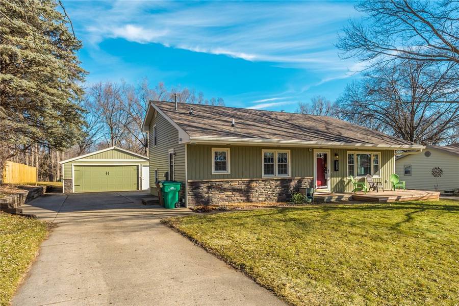 830 Linden Drive, Norwalk, IA 50211