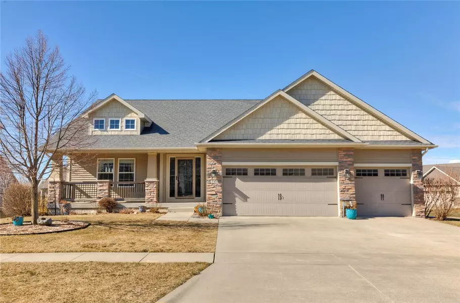 143 S 82nd Street, West Des Moines, IA 50266