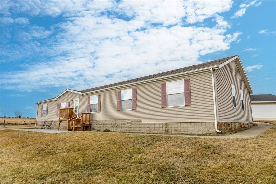 22516 38th Avenue, New Virginia, IA 50210