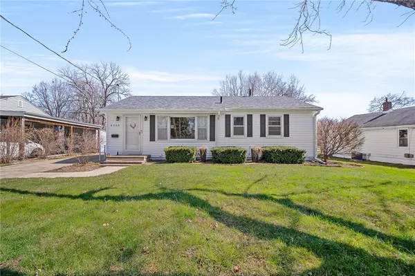 4105 67th Street, Urbandale, IA 50322