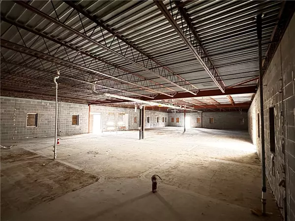 Des Moines, IA 50317,2679 Maury Street