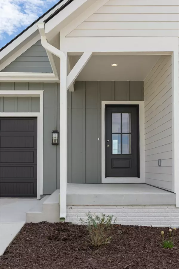 Cumming, IA 50061,109 Windmill Loop