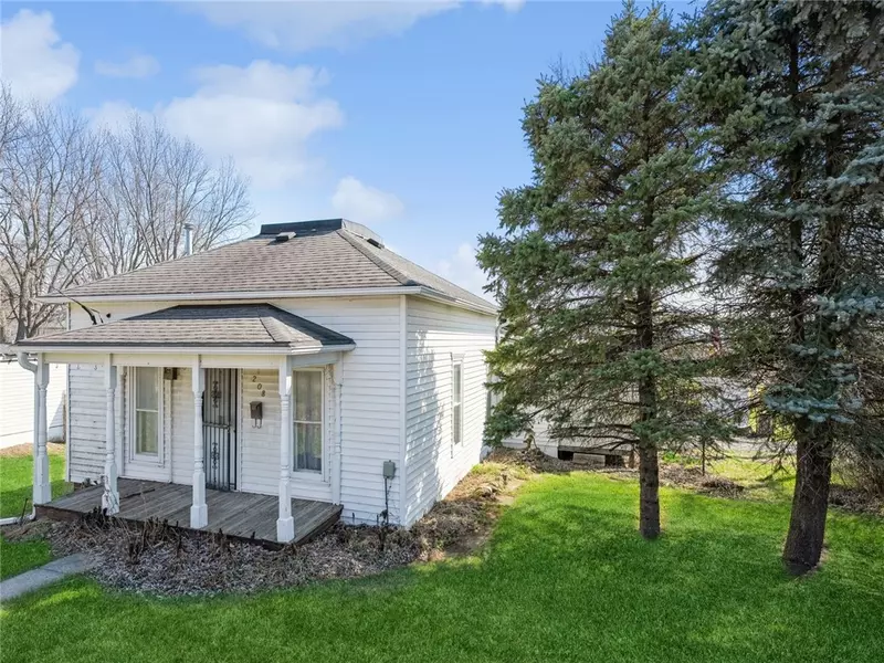 208 1st Street, Ackworth, IA 50001