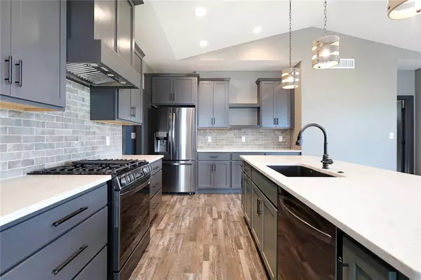 Marshalltown, IA 50108,816 Woodside Drive