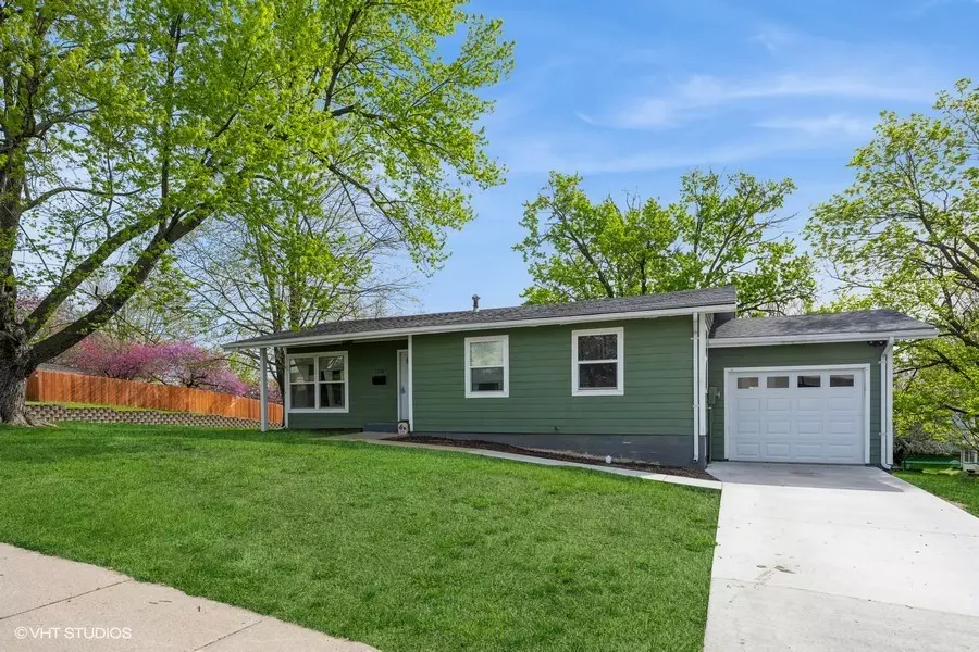 1120 Hazel Street, Pella, IA 50219