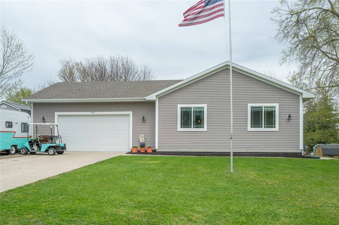 419 Ashford Street, Maxwell, IA 50161